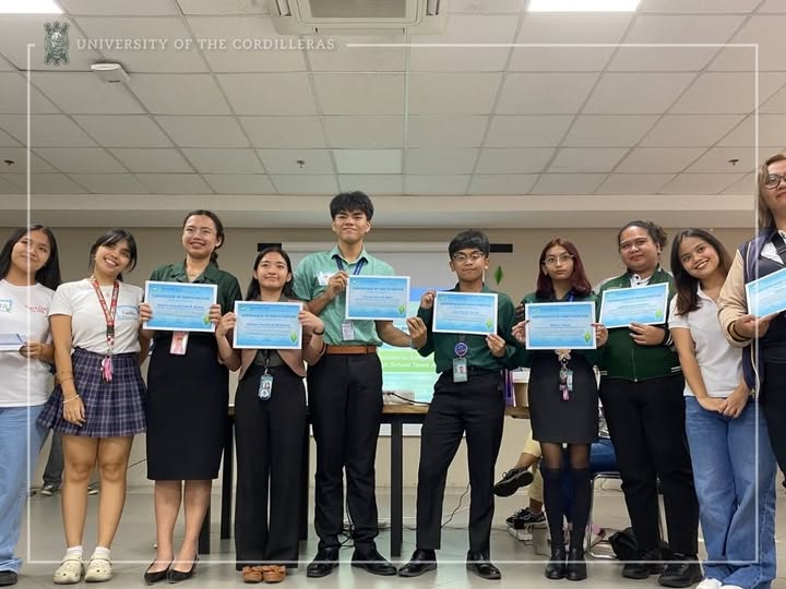 𝐔𝐂 𝐒𝐇𝐒 𝐇𝐔𝐌𝐒𝐒 𝐒𝐭𝐮𝐝𝐞𝐧𝐭𝐬 𝐁𝐚𝐠 𝟐𝐧𝐝 𝐁𝐞𝐬𝐭 𝐑𝐞𝐬𝐞𝐚𝐫𝐜𝐡 𝐏𝐫𝐞𝐬𝐞𝐧𝐭𝐚𝐭𝐢𝐨𝐧 𝐚𝐭 𝐍𝐚𝐭’𝐥 𝐂𝐨𝐦𝐩𝐞𝐭𝐢𝐭𝐢𝐨𝐧